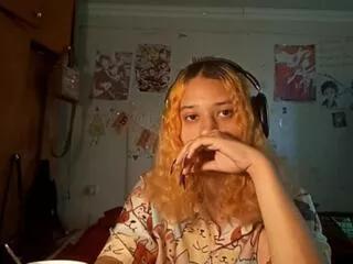 Yang_provencal webcams show profile image 