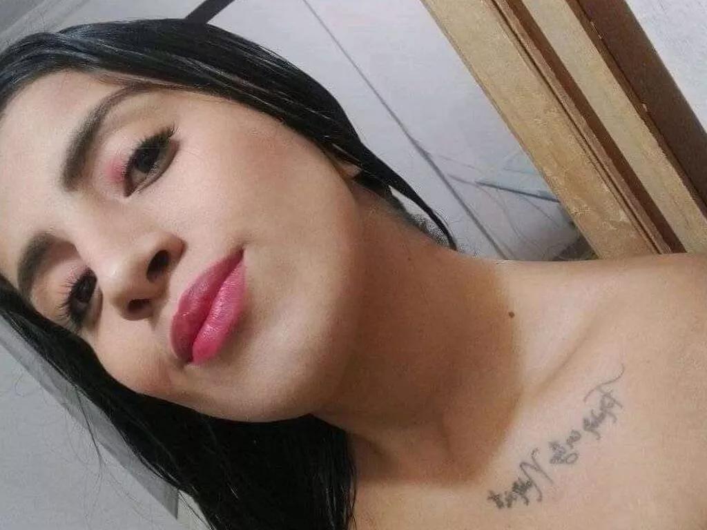 AlanaMierss webcams show profile image 