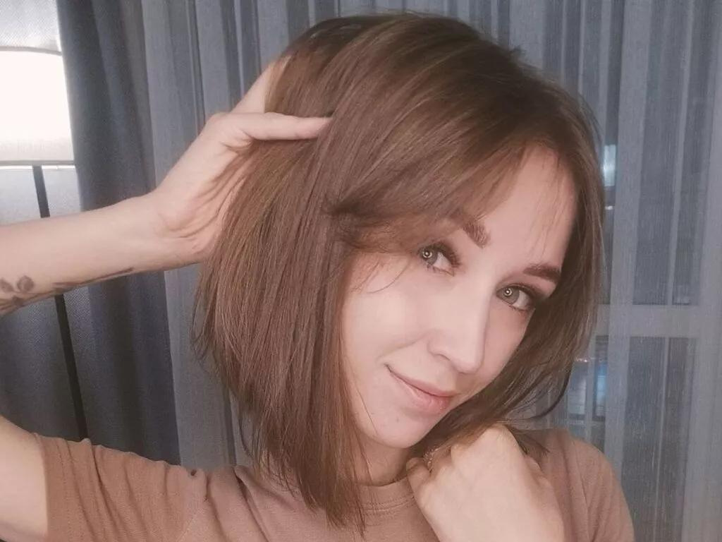 AraAcey from LiveJasmin