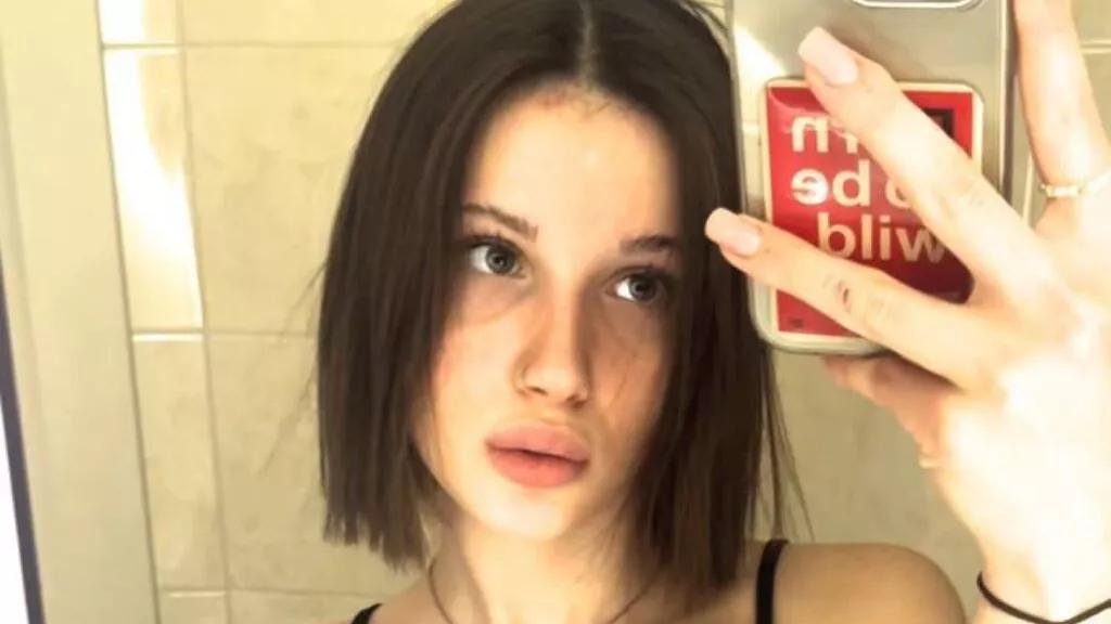 AsaCrystal from LiveJasmin