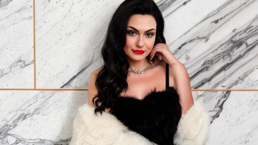 AvaDergan from LiveJasmin