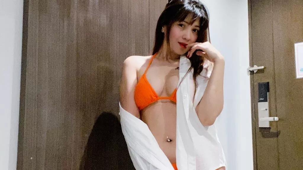 BellaWinter from LiveJasmin