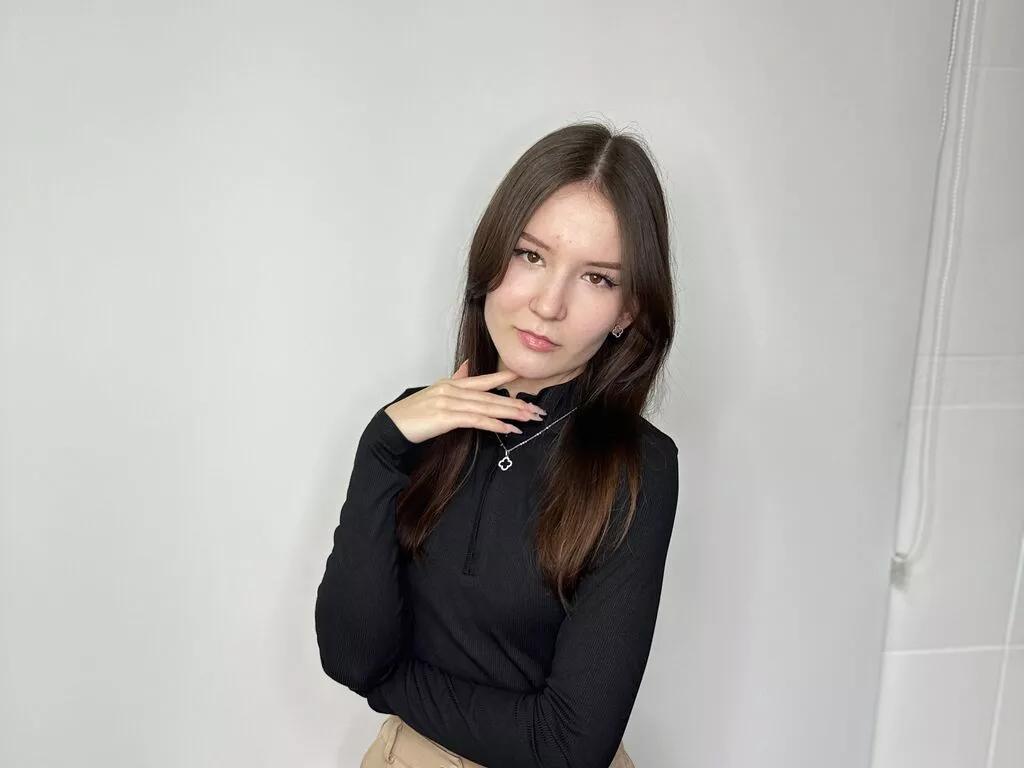 ClemenciaArguijo webcams show profile image 