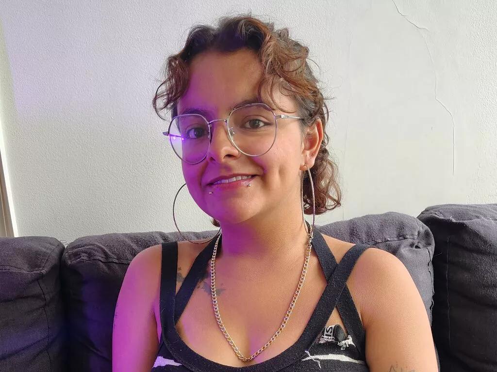 DarcyTear webcams show profile image 