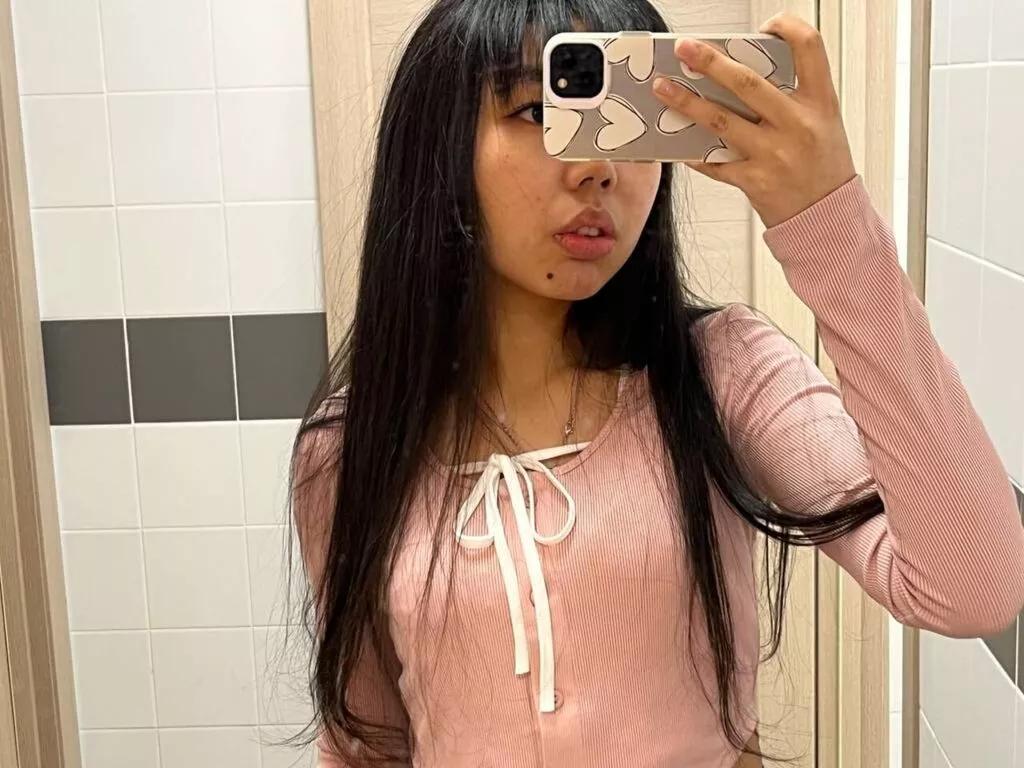 DevonaBurby webcams show profile image 