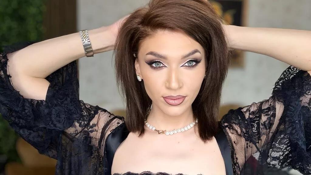 EmmaAmstrong from LiveJasmin