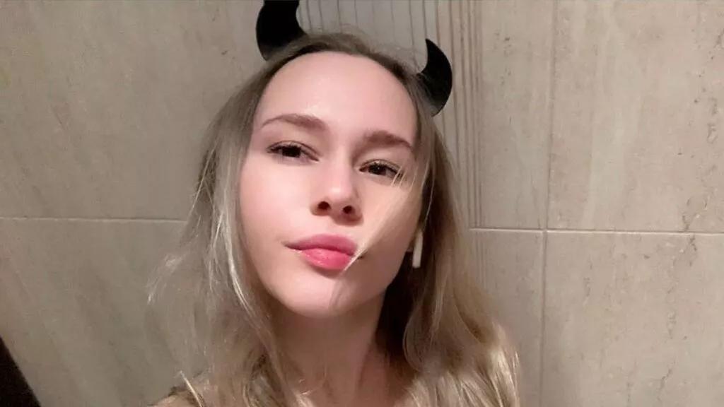 GillianBaskett from LiveJasmin
