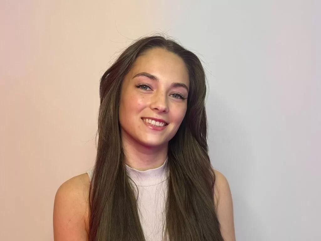 HenriettaGrundy webcams show profile image 