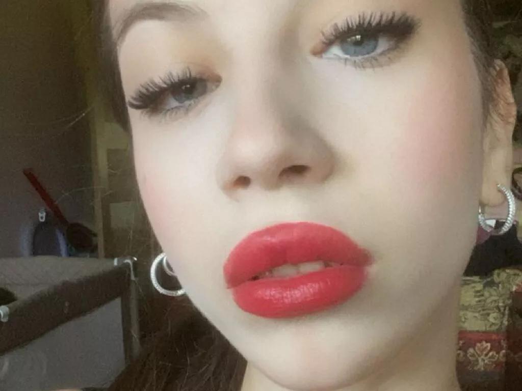 JenniferSkyland webcams show profile image 