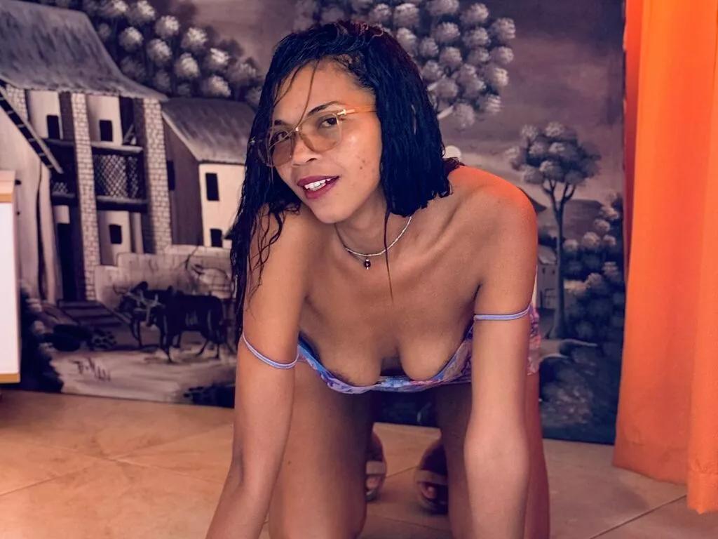 KassiNella webcams show profile image 
