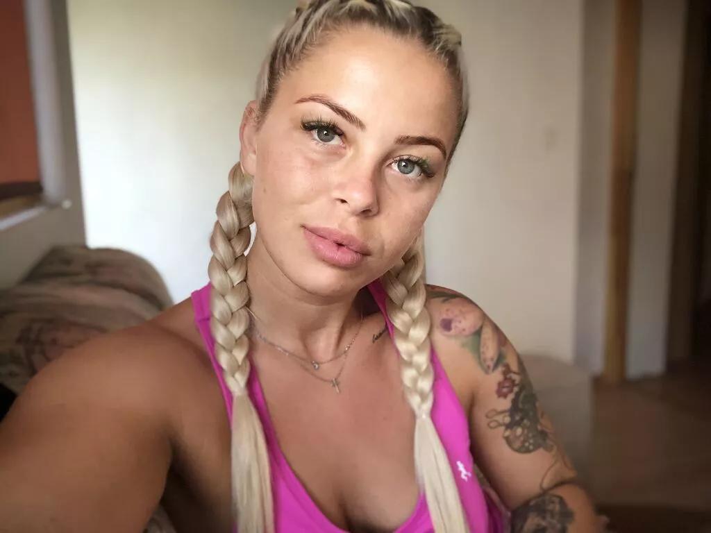 KateAllya webcams show profile image 