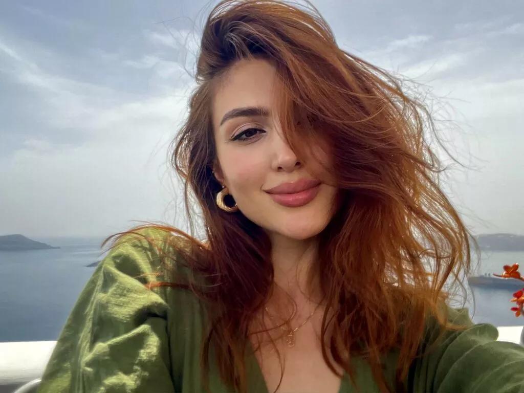LilaFerrari webcams show profile image 
