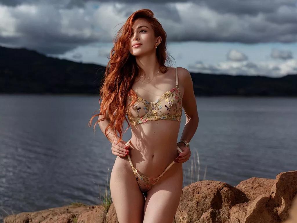 LilaFerrari webcams show profile image 