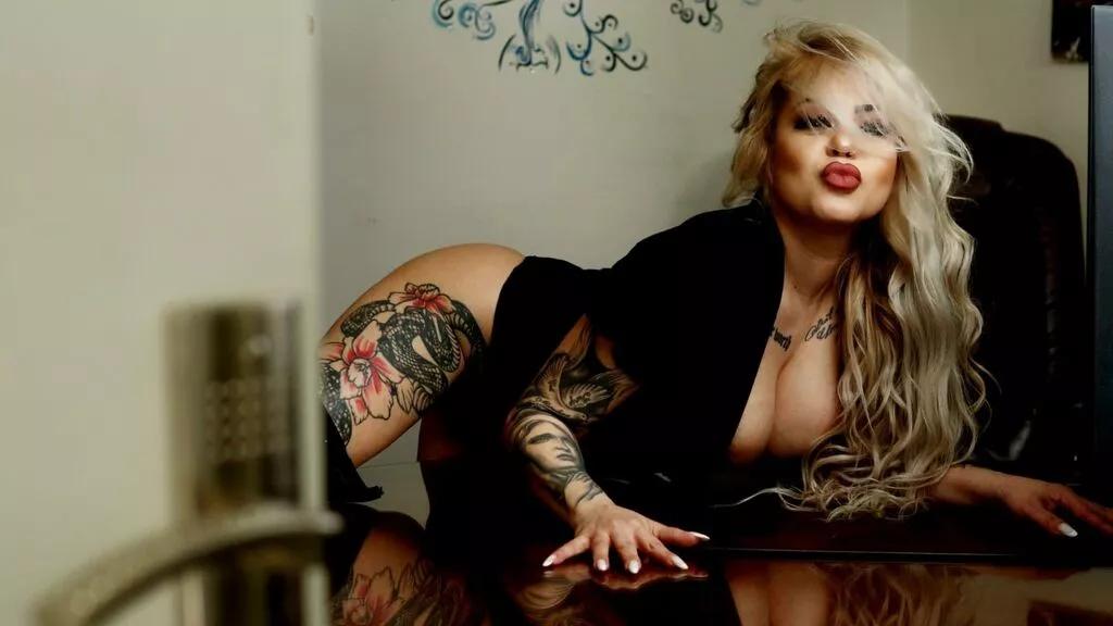 LorenaKarter webcams show profile image 