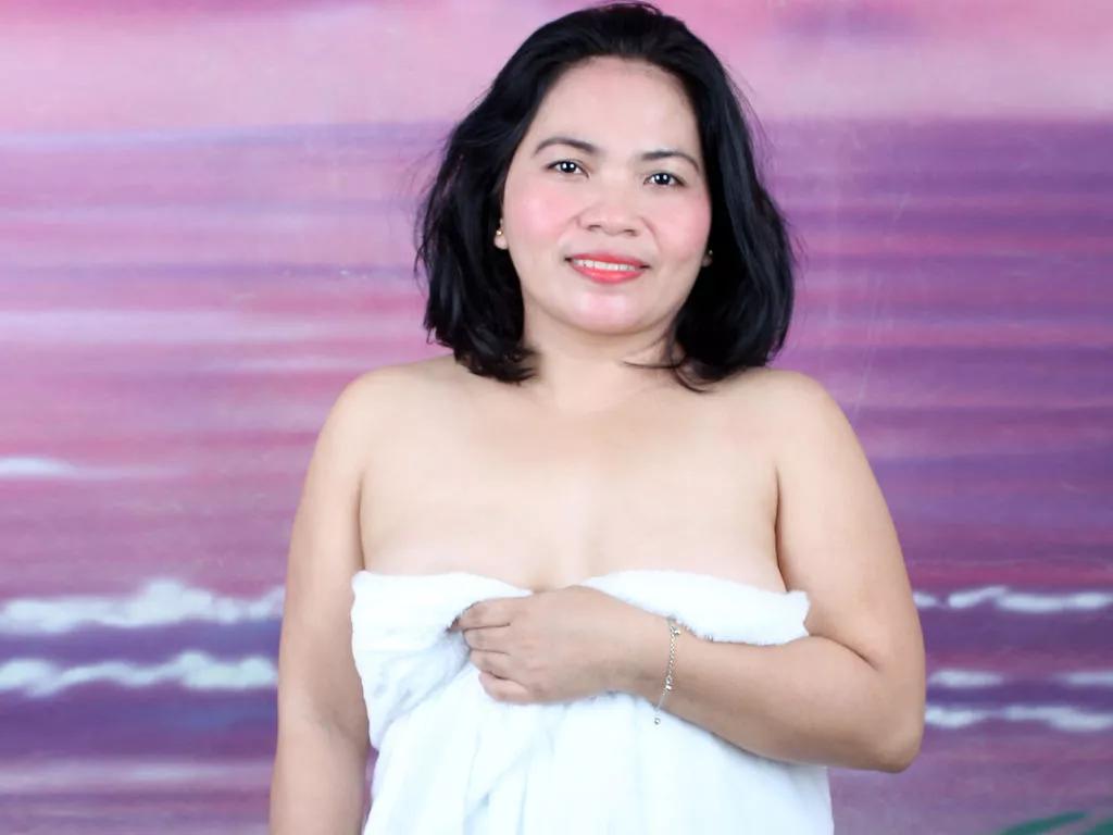 MaeLopez on LiveJasmin
