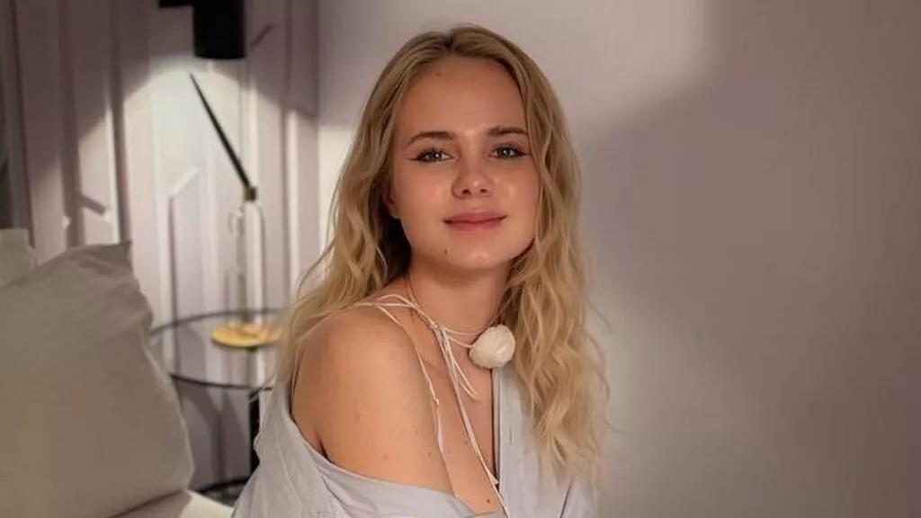 MaryBeks webcams show profile image 