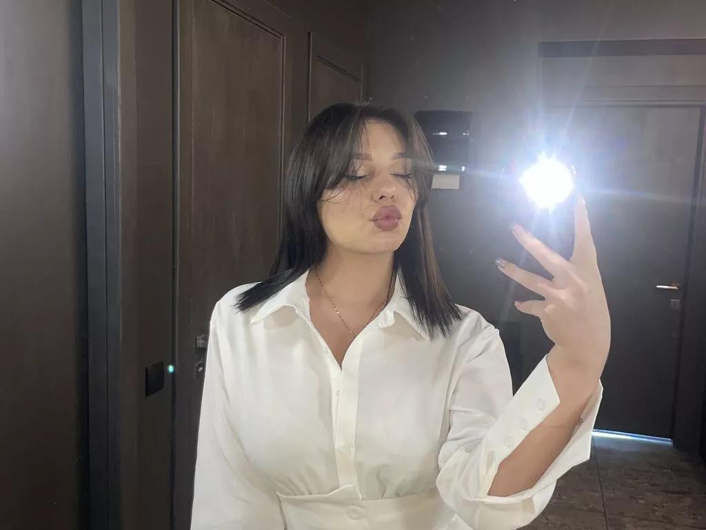 MaryHeremour webcams show profile image 
