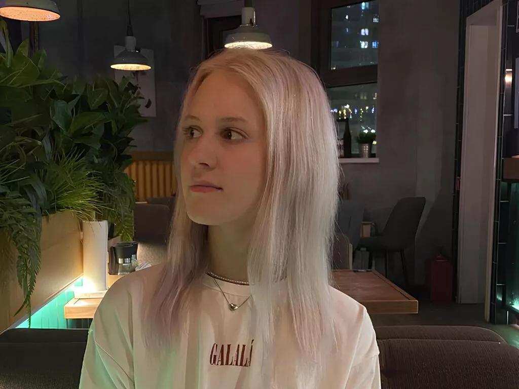 MelissaOushens webcams show profile image 