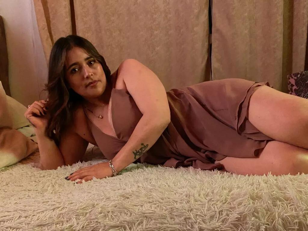 MisLuna webcams show profile image 