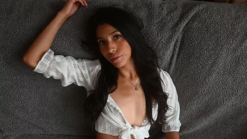 NinaMorelle from LiveJasmin