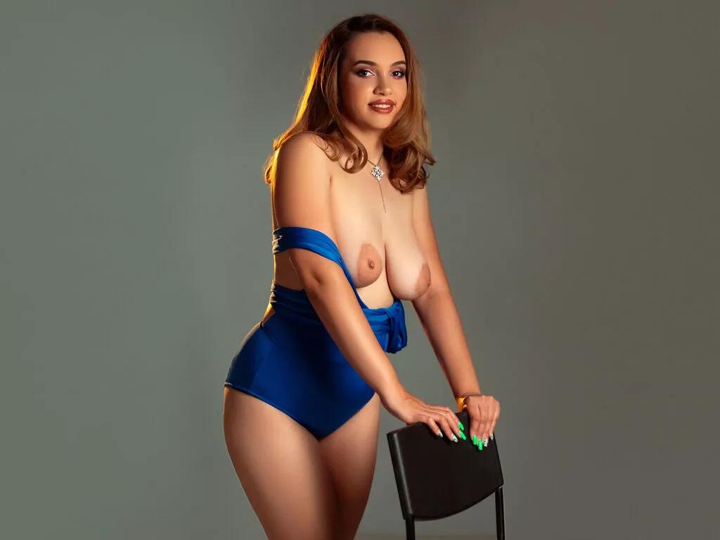 SandraLucas webcams show profile image 