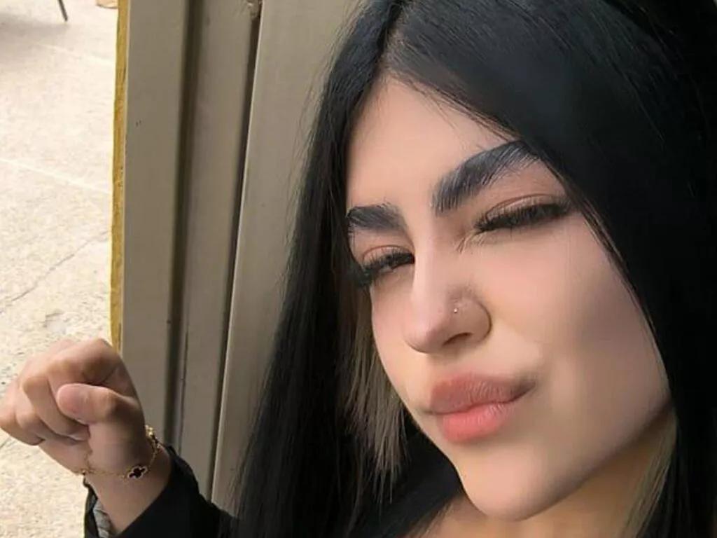 SarahWillow webcams show profile image 
