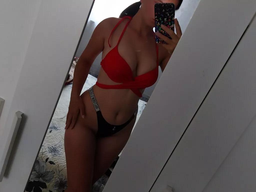 SilviaAlexia webcams show profile image 