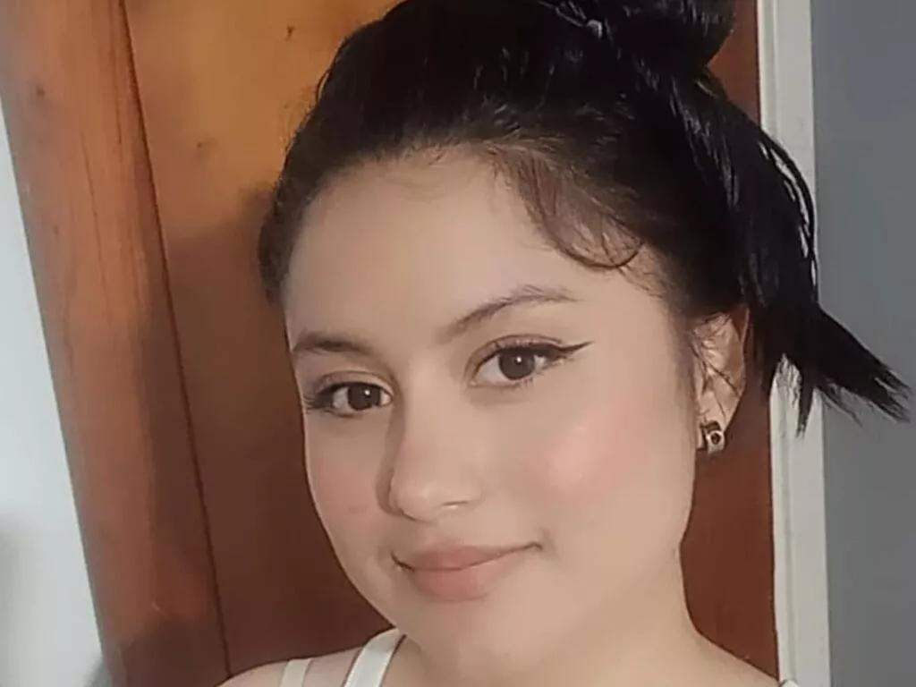 ValerieSierra webcams show profile image 