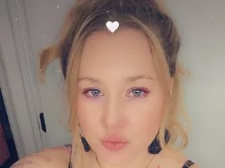 JuicyLenaBabyy webcams show profile image 