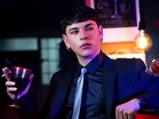 Lukehowland webcams show profile image 