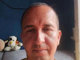YazforeSolo webcams show profile image 