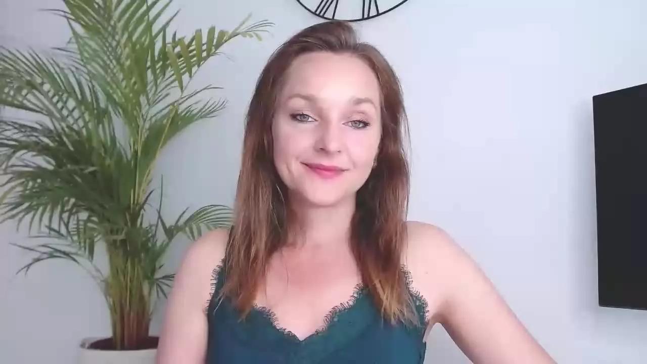 AliciaTease on Streamray