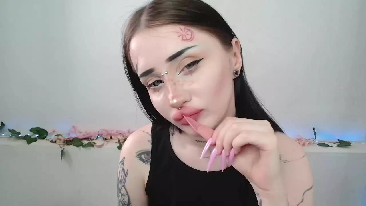 Alisa_tattoogirl webcams show profile image 