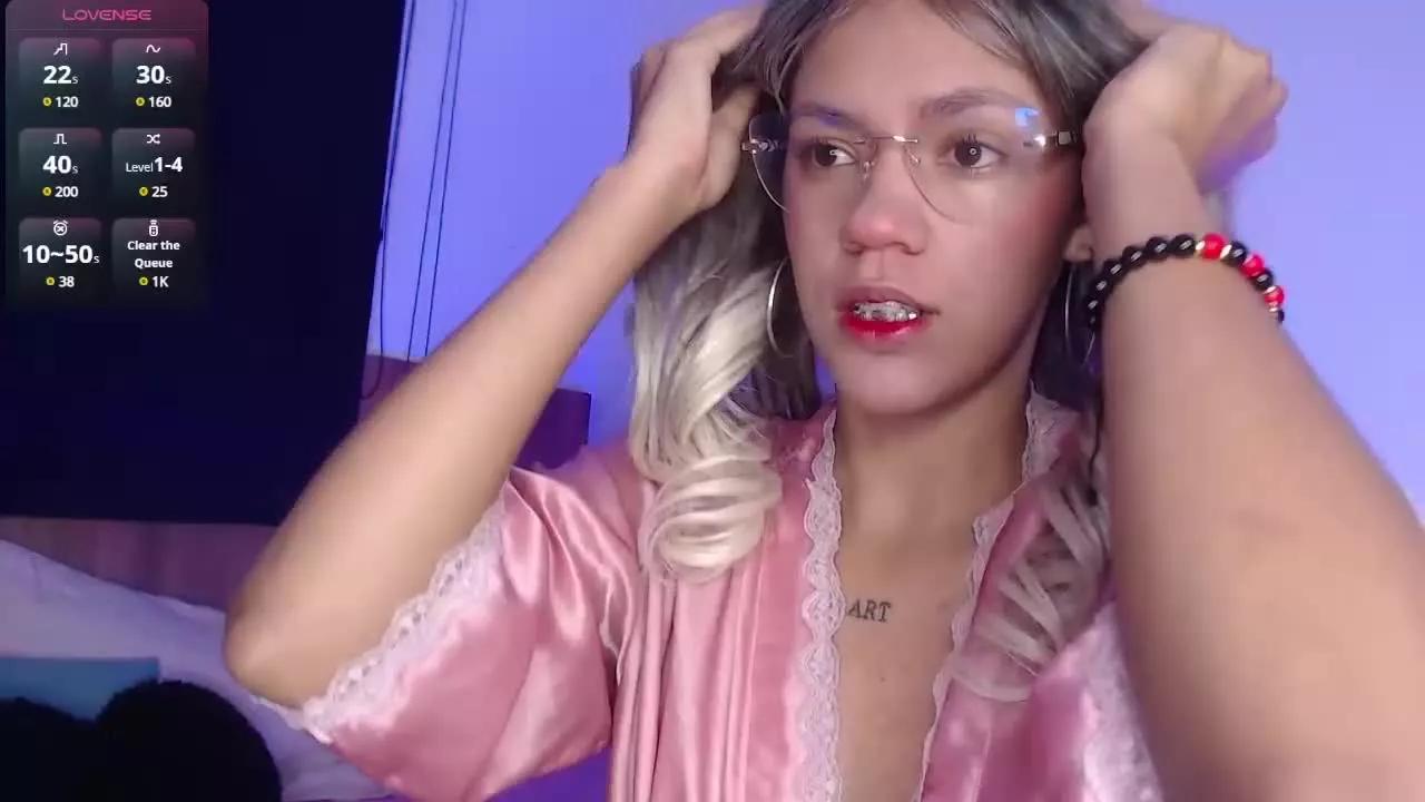 AmarantaFoxz from Streamray