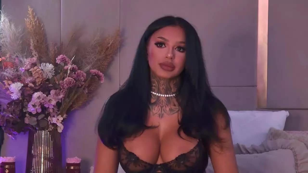 CherrieMadison webcams show profile image 