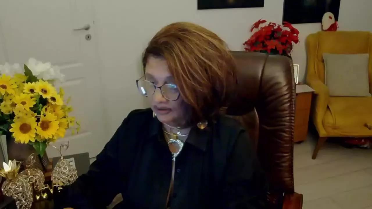 ClassybutNaughty webcams show profile image 