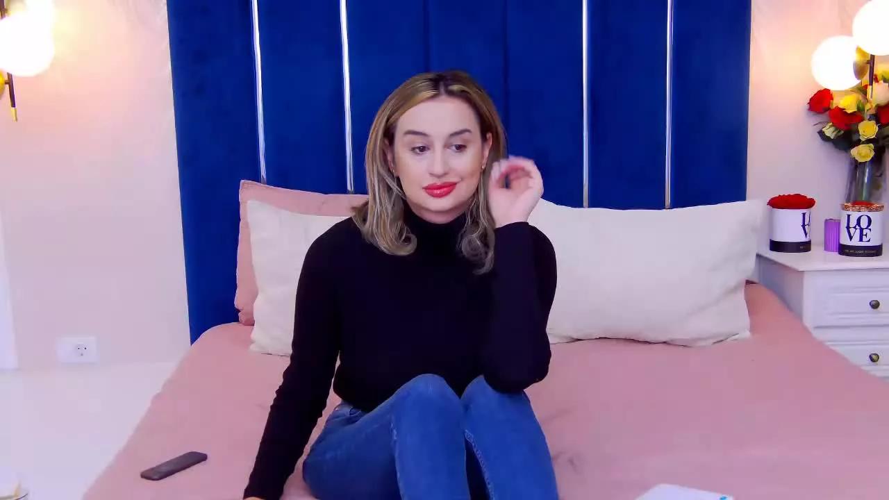DaianaJacobs from Streamray