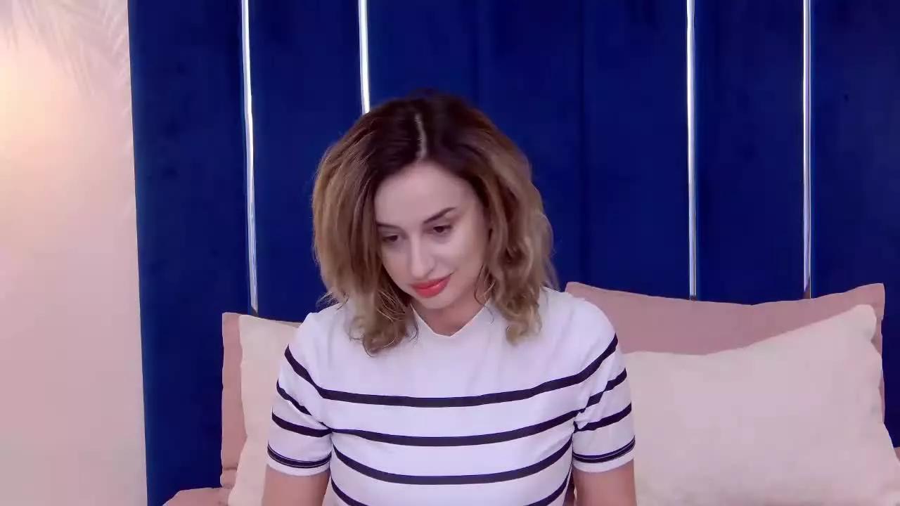 DaianaJacobs from Streamray