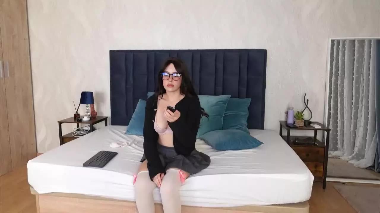 ElenaPedretti webcams show profile image 