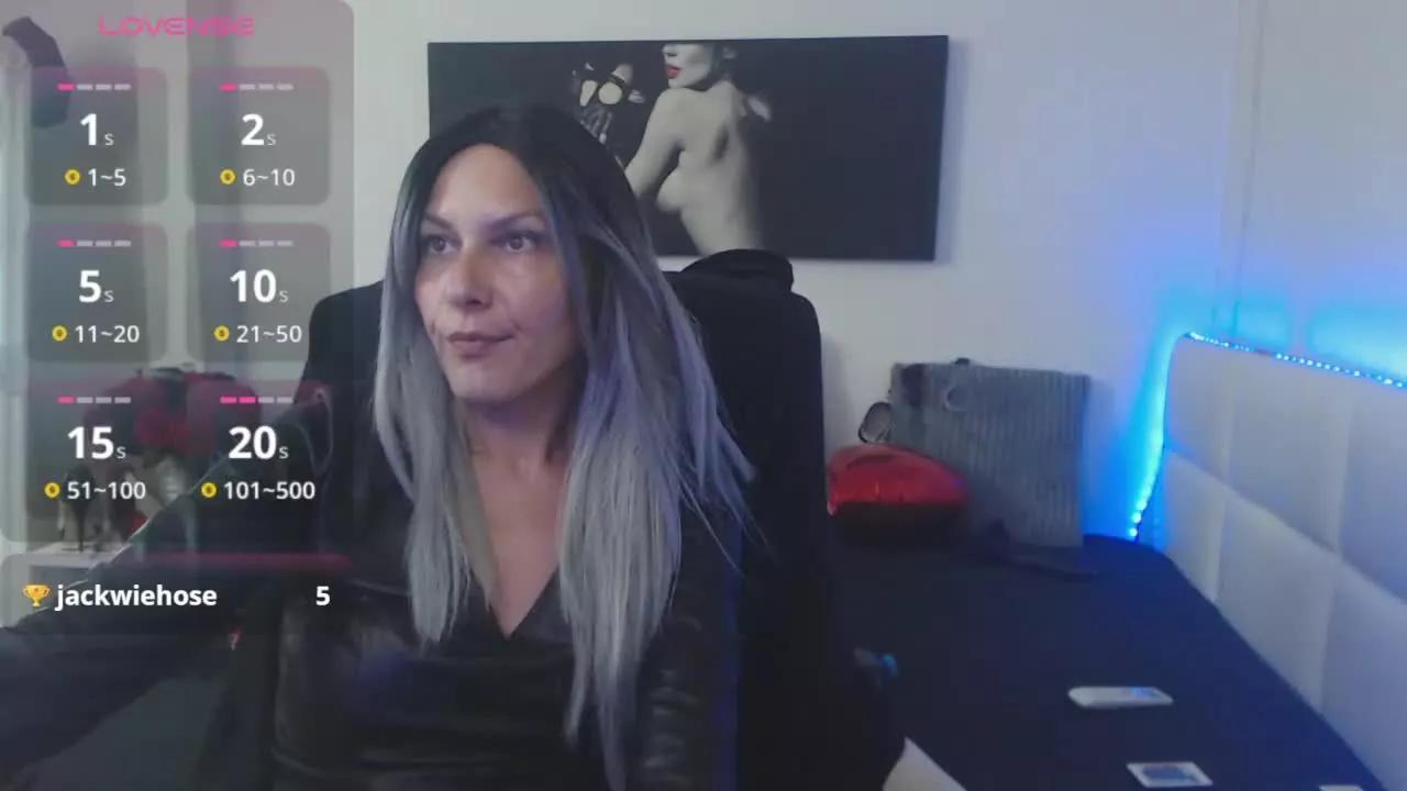 EvelynQueen from Streamray