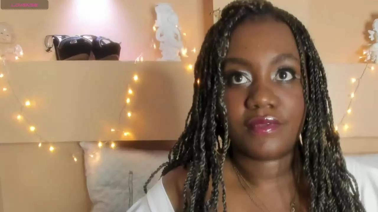 IzzaBrown from Streamray