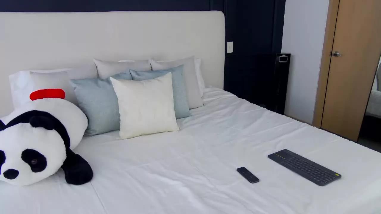 JustineMonroe on Streamray