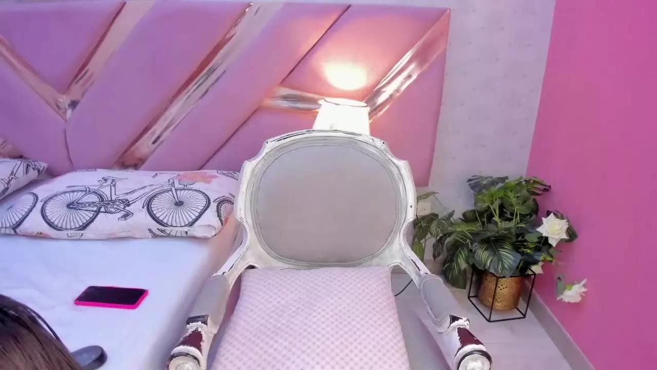 LuisaJones webcams show profile image 