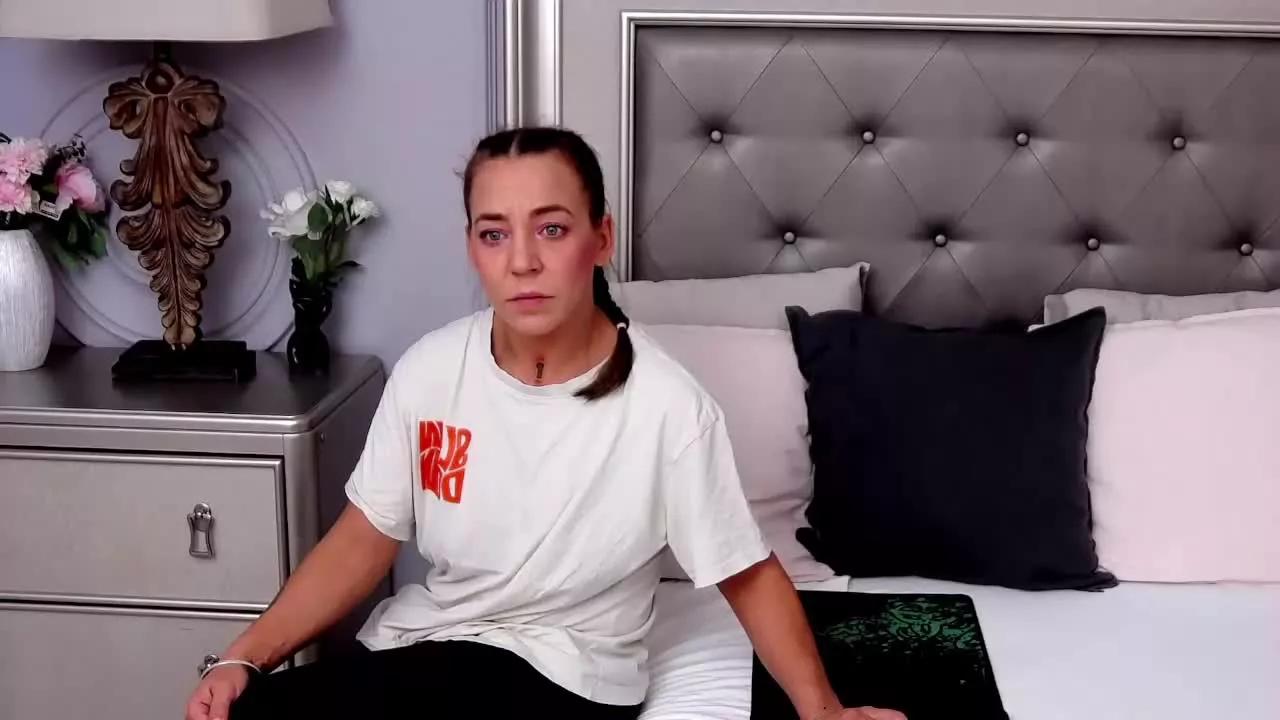 LysaRyan on Streamray
