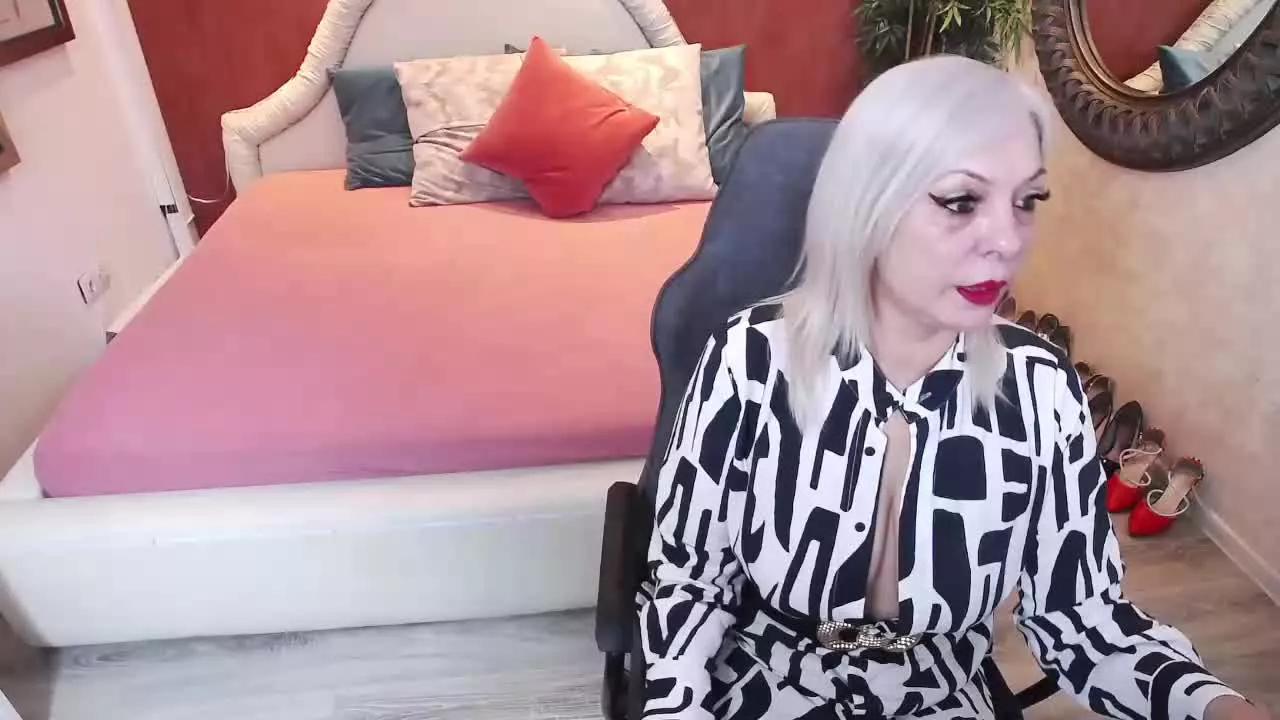 MeAmanda from Streamray