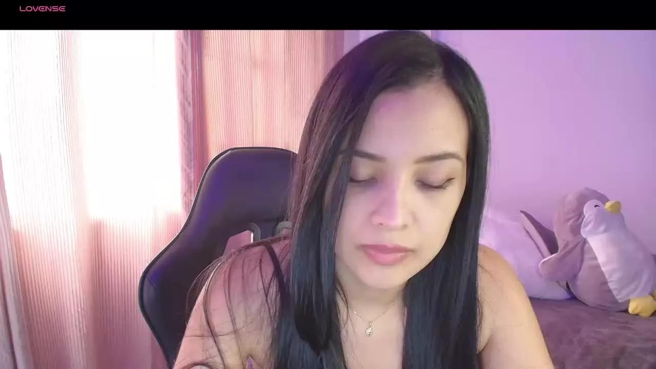 ParadiseHottie from Streamray