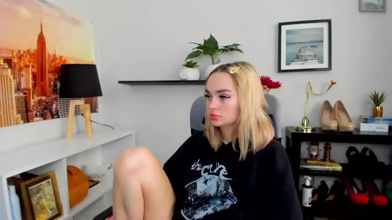 PollyDesire from Streamray