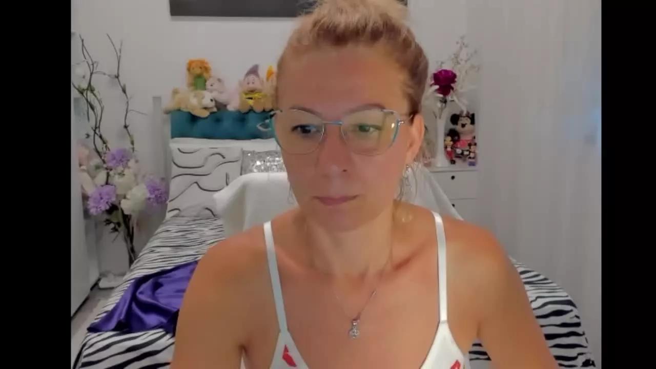 SalomeJade webcams show profile image 
