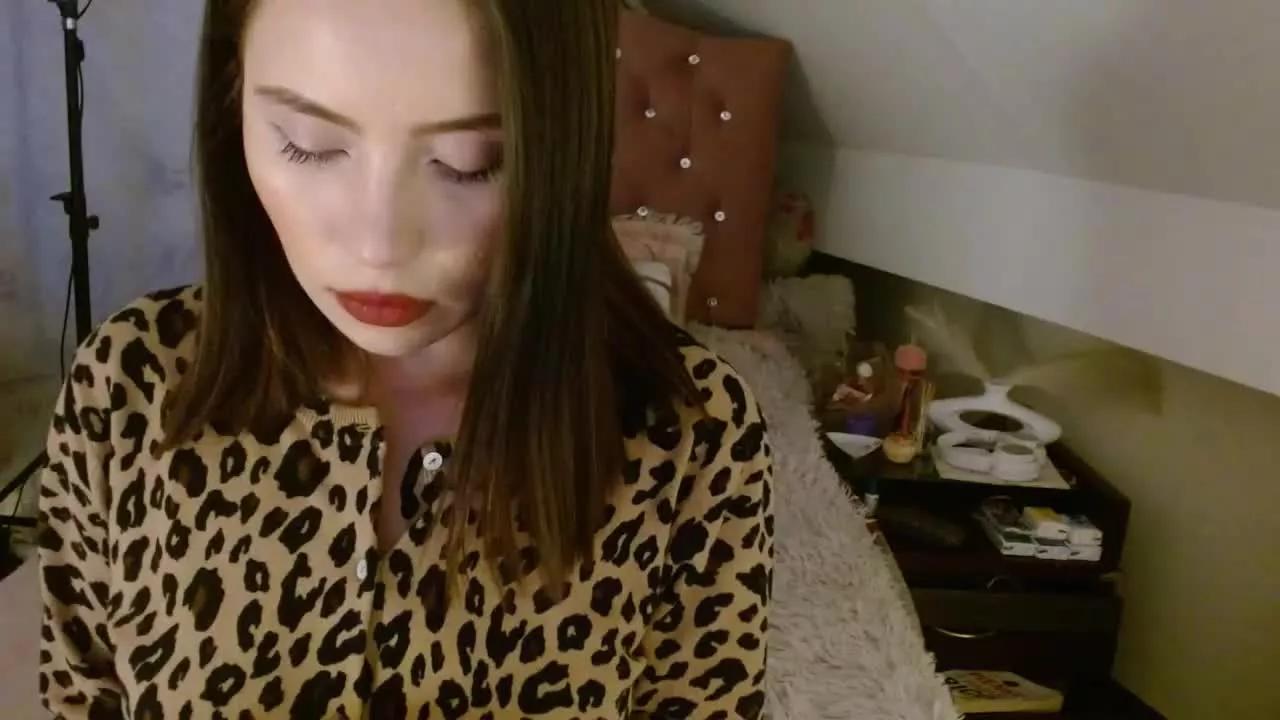 SarayRoussel webcams show profile image 