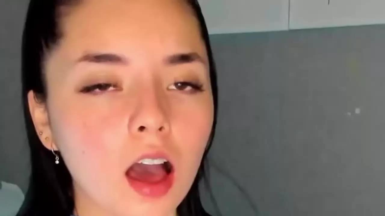 ScarletSquirt webcams show profile image 